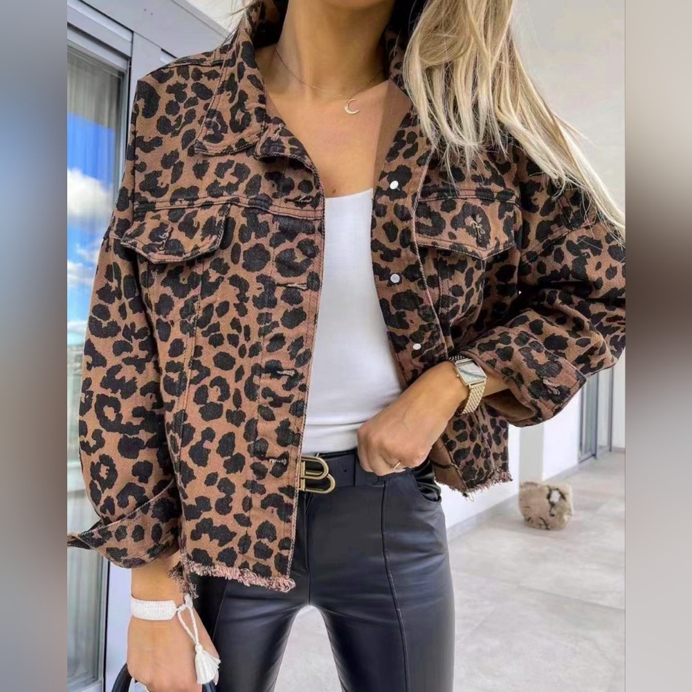 Leopard Animal Print Denim Jean Jacket Button Front Classic Collar Distressed